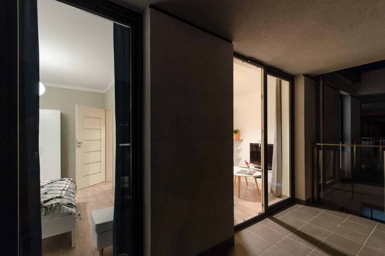 White Swan Apartment Krasków Εξωτερικό φωτογραφία